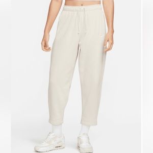 Nike Loose Fit Sweatpants